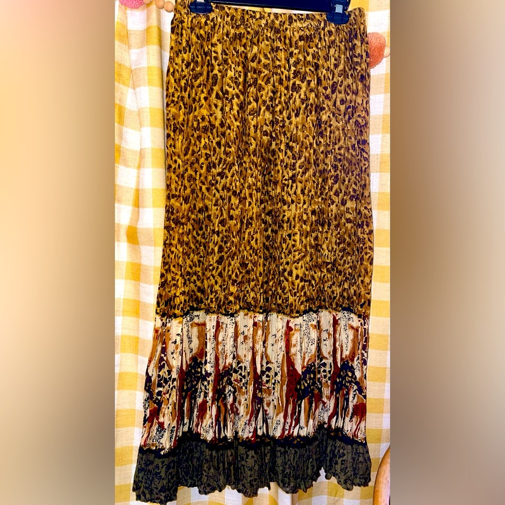 VTG Medium 80’s 90’s Boho animal print maxi skirt by Notations EUC like new